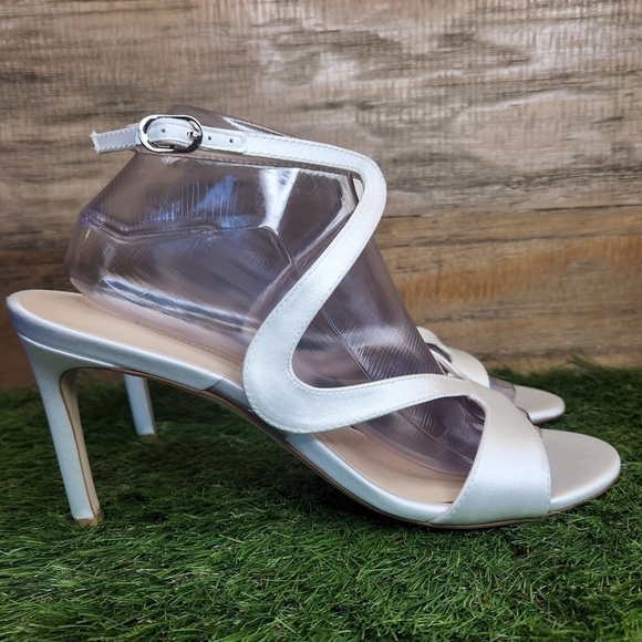 New Stuart Weitzman Mariposa satin sandals - Picture 3 of 7